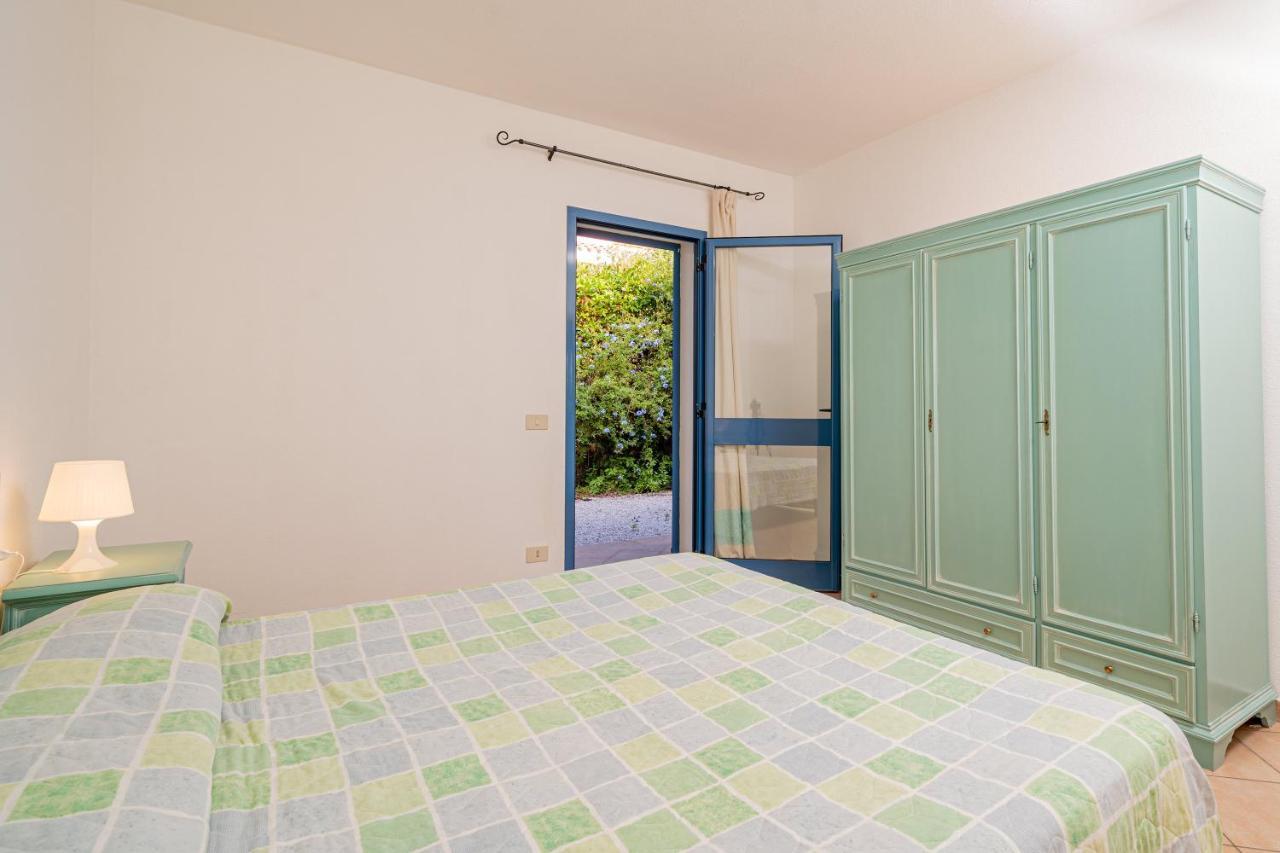 Apartments In Residence With Swimming Pool In Cala Girgolu Monte Petrosu Exterior foto